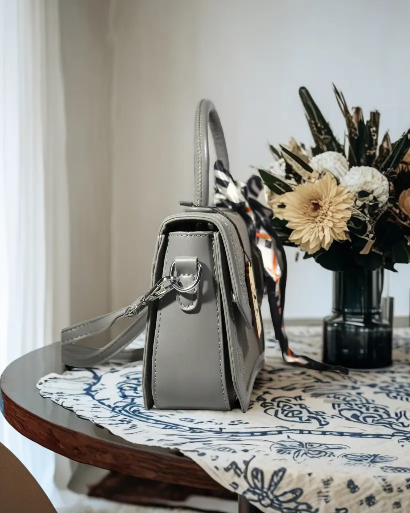 Bohemian dinning table (2).webp